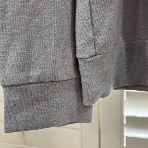 Splendid Off-Shoulder Top - Picture 4 of 7